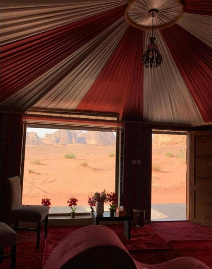 Wadi Rum Hugo Camp Exteriör bild