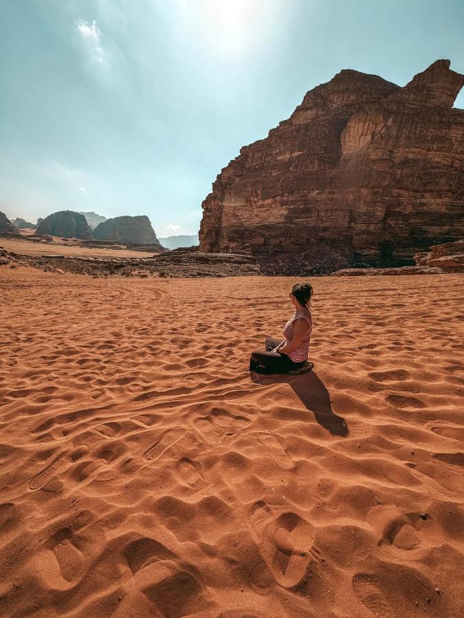 Wadi Rum Hugo Camp Exteriör bild